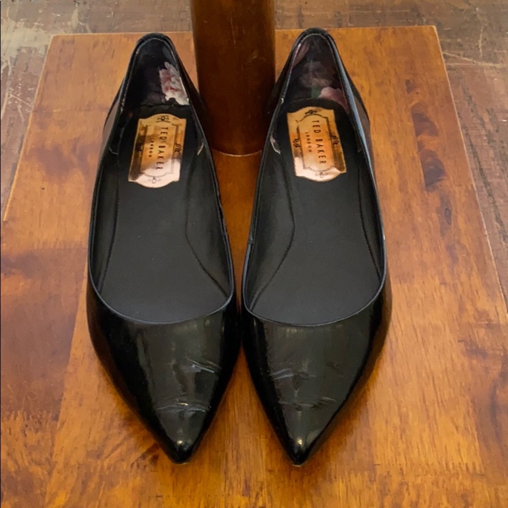 🥿 Ted Baker, black flats - Size 8.5 - Gently worn